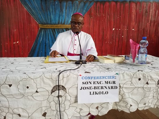 Diocèse de Lisala : Mgr Likolo à St François Xavier/Lokalema pour célébrer la Journée diocésaine des jeunes