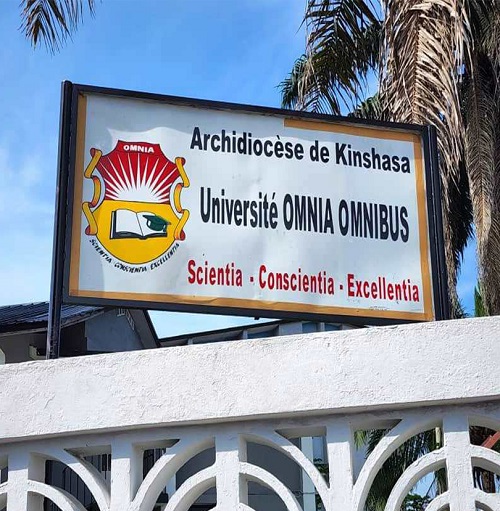 Archidiocèse de Kinshasa : Le Cardinal Ambongo annonce le début des inscriptions à l’université OMNIA OMNIBUS pour l’année académique 2022-2023