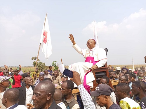 Mgr Tshomba prend possession canonique du diocèse de Tshumbe le dimanche 14 août 2022