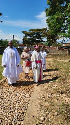 Diocèse d’Uvira: Mgr Muyengo a inauguré le bâtiment réhabilité du Centre de santé St Paul